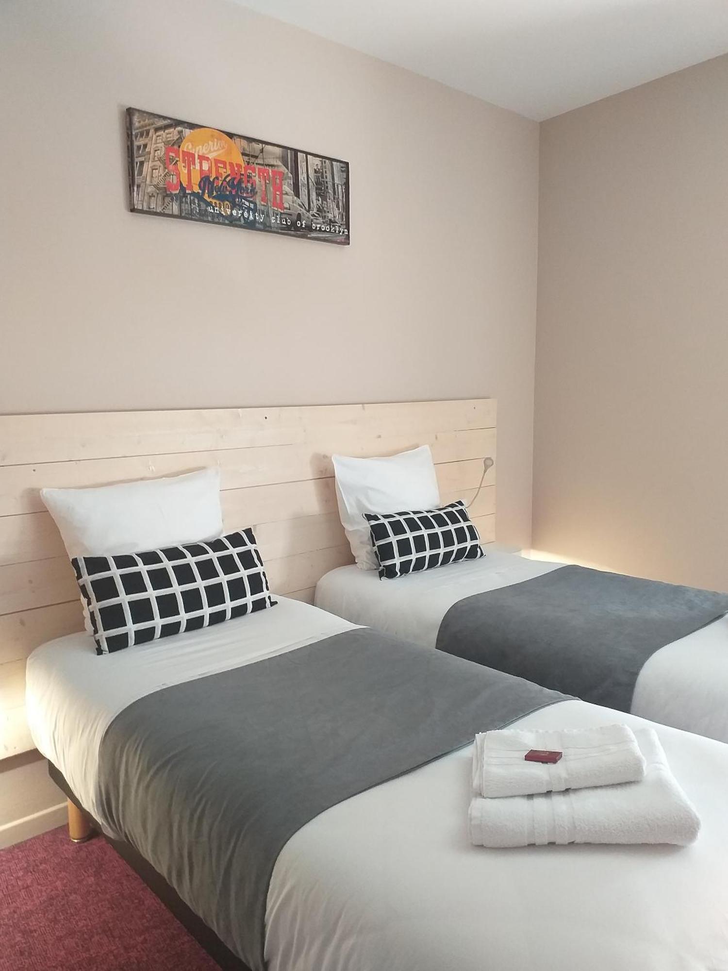 Hotel La Couronne Marmande Ngoại thất bức ảnh